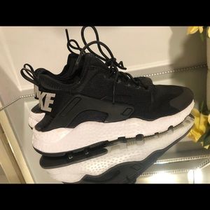 Nike Huarache Run Ultra